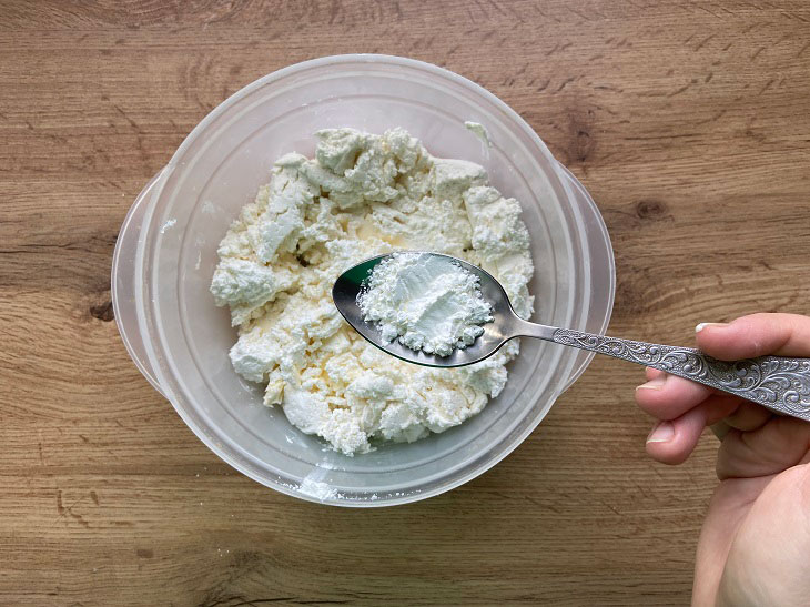 Cottage cheese and orange casserole - a bright and mouth-watering dessert