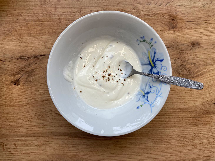 Sour cream panna cotta - the most delicate dessert