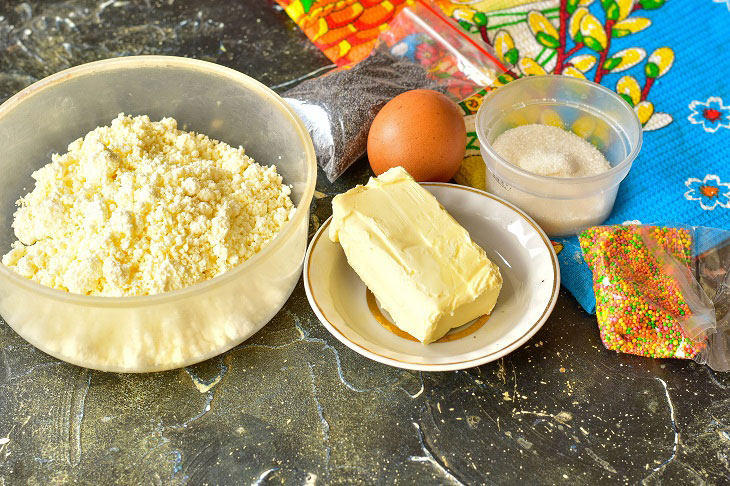 Custard cottage cheese Easter - festive and original