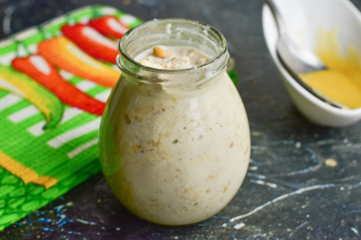 Lazy Apple Oatmeal - A Quick and Delicious Breakfast Recipe