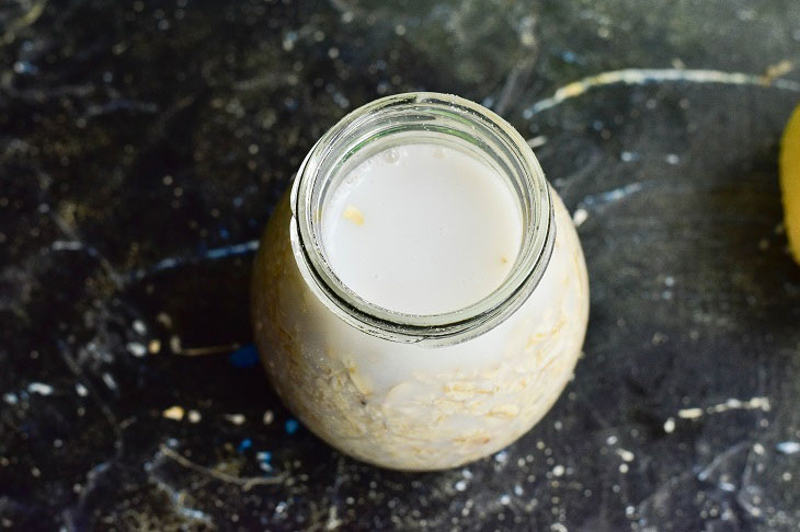 Lazy Apple Oatmeal - A Quick and Delicious Breakfast Recipe