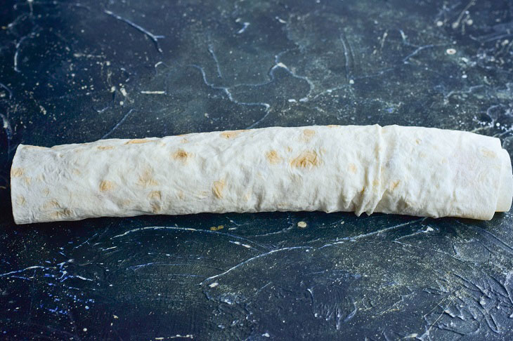 Lavash roll with cottage cheese filling “Lick your fingers” - simple and fast