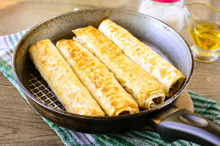 Sweet rolls with condensed milk from pita bread - a great dessert in a hurry