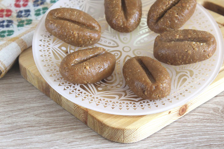 Cookie cake "Coffee bean" - a delicate and fragrant dessert