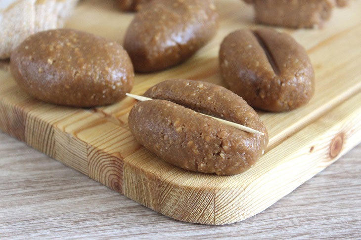 Cookie cake "Coffee bean" - a delicate and fragrant dessert