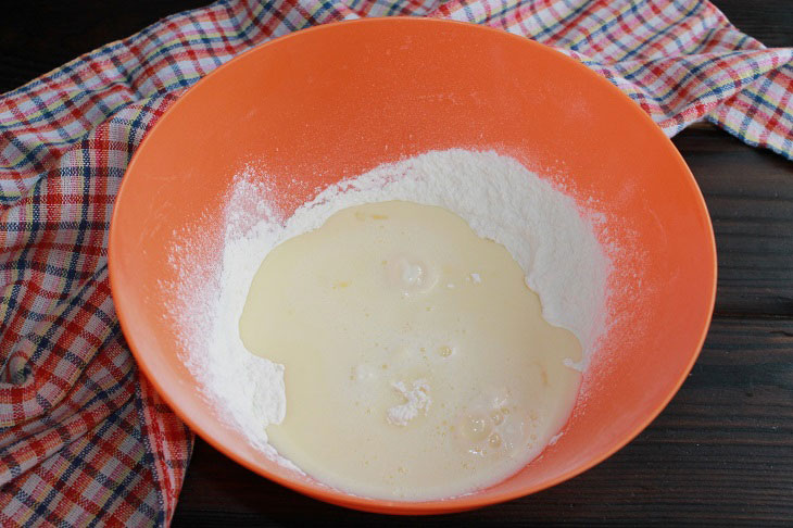 Japanese pancakes "Hotto Keeki" - lush and mouth-watering