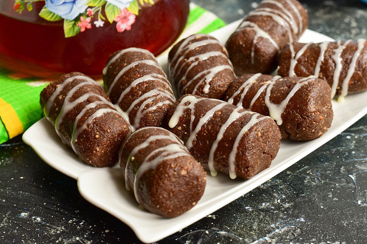 Cake "Potato" with condensed milk - a delicious dessert from childhood