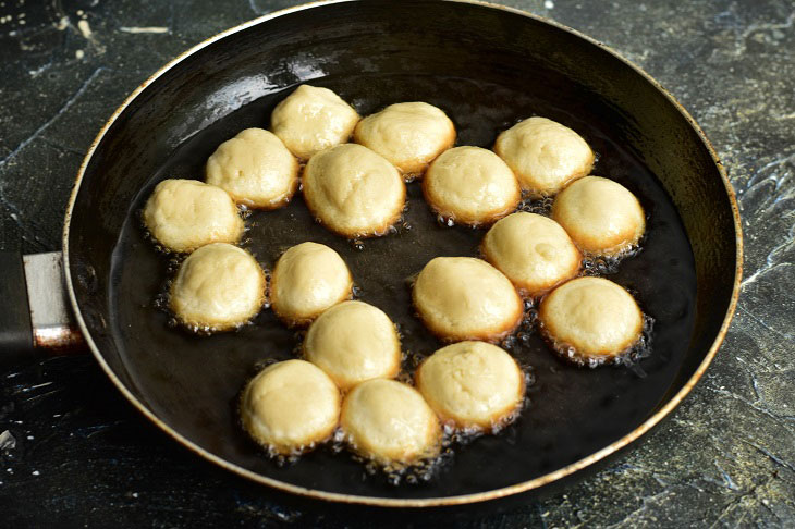 Condensed milk donuts - a quick, easy and delicious recipe