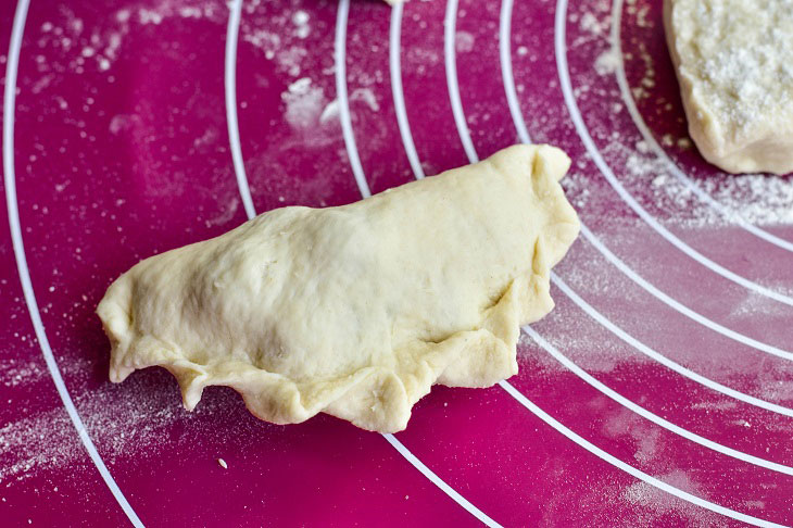 Delicious and juicy cherry dumplings - an easy recipe without much effort