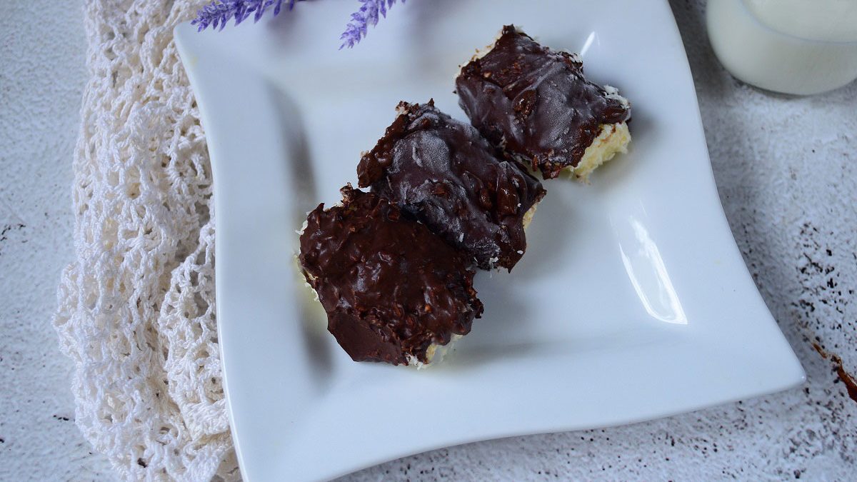 Dessert “Bounty” – low-calorie and delicious recipe