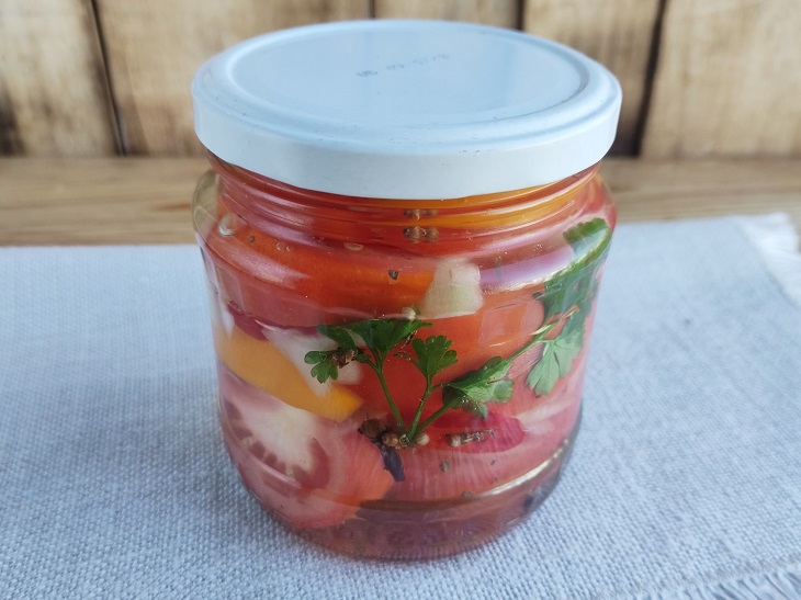 Finnish-style tomatoes - fragrant and original preparation