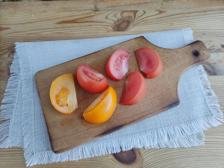 Finnish-style tomatoes - fragrant and original preparation