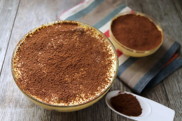 Lazy tiramisu in 10 minutes - the most delicate dessert