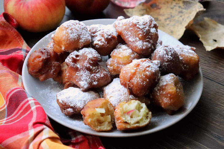 Delicious and tender donuts with apple filling - a quick recipe without the hassle