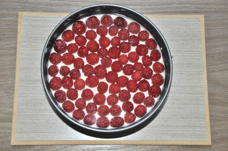 Raspberry cheesecake without baking - the most delicate dessert