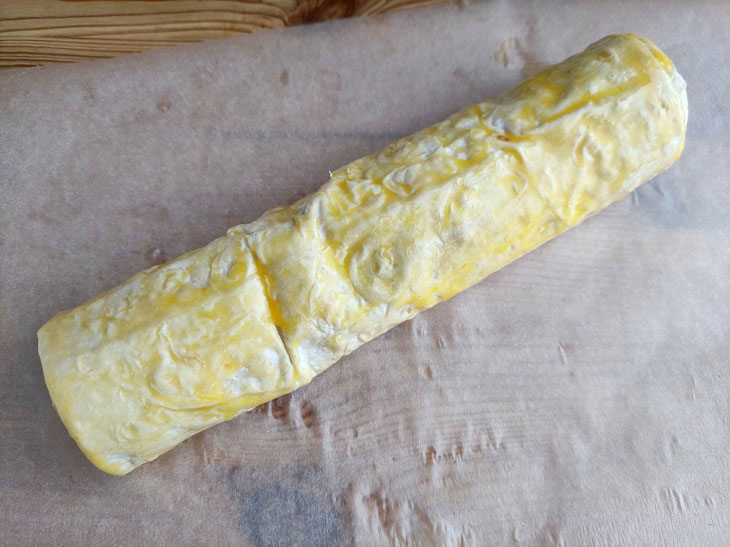 Lavash strudel with apples - a simple and very tasty recipe