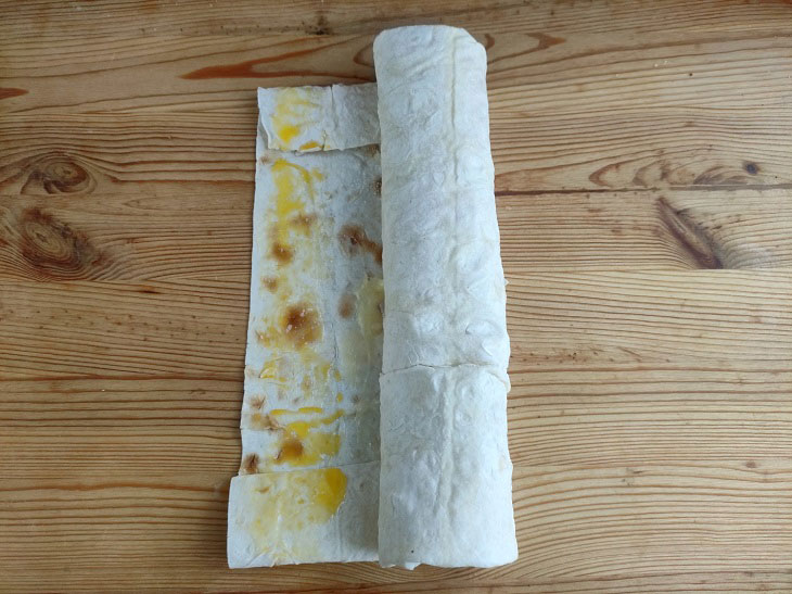 Lavash strudel with apples - a simple and very tasty recipe