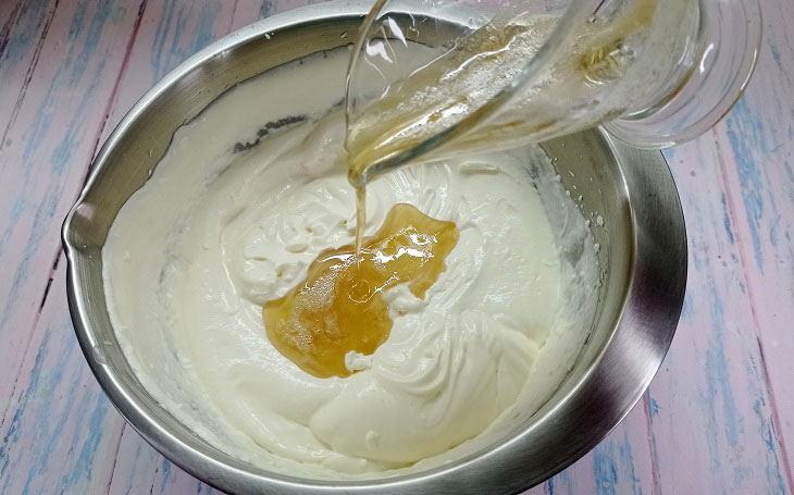 Country dessert "Egg" - an interesting and simple recipe