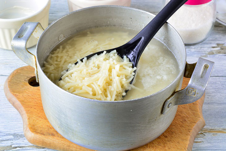 "Sweet grandmother" pasta - a delicious dessert from childhood