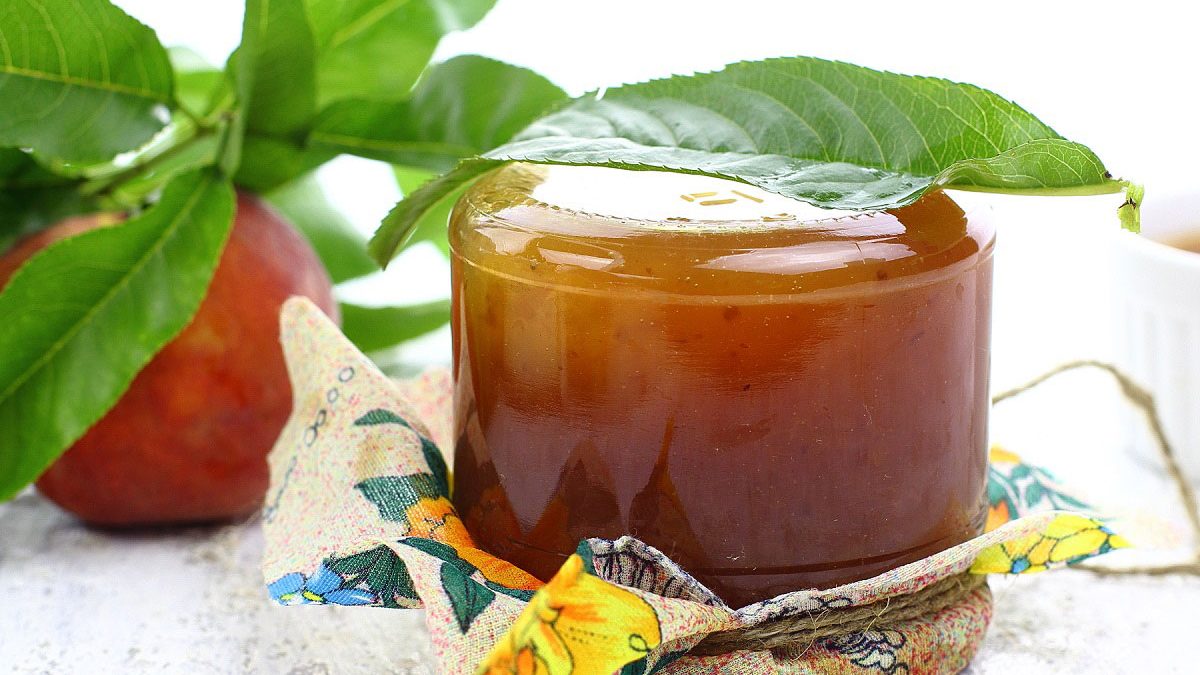 Peach marmalade at home – the most delicate dessert