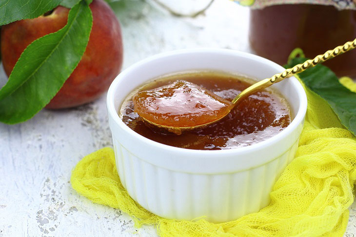 Peach marmalade at home - the most delicate dessert