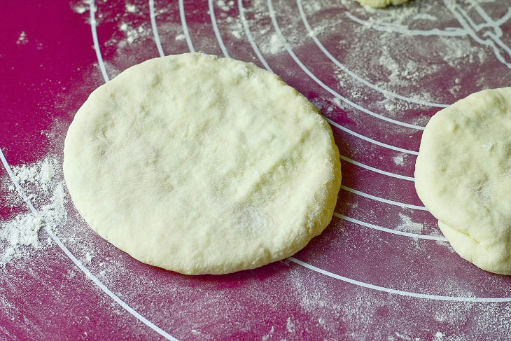 Moldavian pies with cottage cheese - tender and tasty