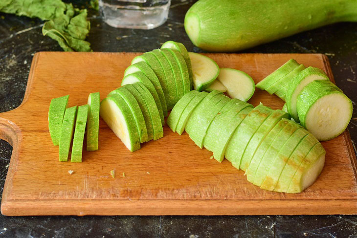 Pickled zucchini with mustard - excellent preservation for the winter