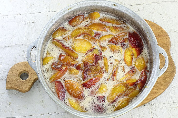 Nectarine jam - a delicious and fragrant preparation