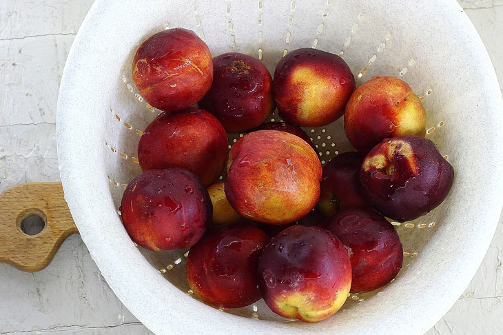 Nectarine jam - a delicious and fragrant preparation