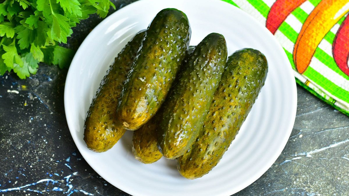 Pickled cucumbers with mustard – original preservation for the winter