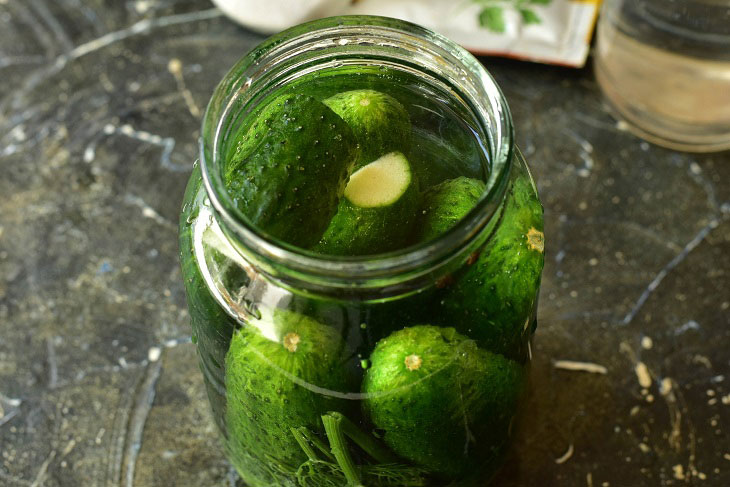 Pickled cucumbers with mustard - original preservation for the winter