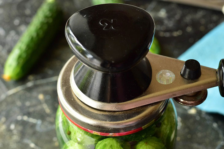 Cucumbers "Awesome" for the winter - a delicious and simple recipe