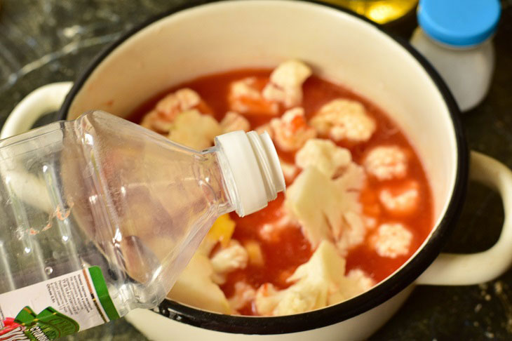 Salad "Delicacy" from cauliflower for the winter - tasty and healthy