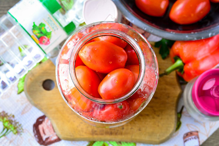 Tomatoes with apples for the winter - a tasty and easy-to-prepare preparation