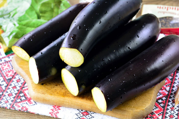 Whole eggplant in a jar for the winter - a simple and tasty recipe without the hassle