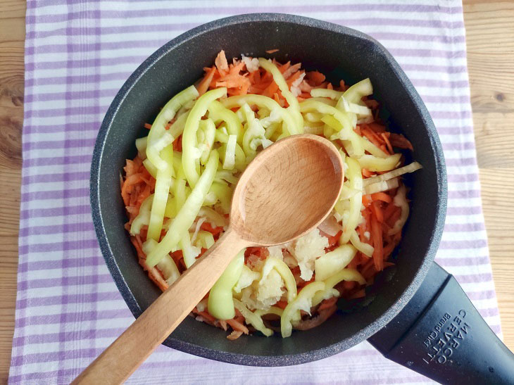 Salad "Madame Carrot" for the winter - bright appearance and great taste