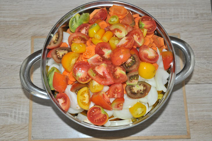 Salad "Autumn" for the winter - delicious and simple preservation