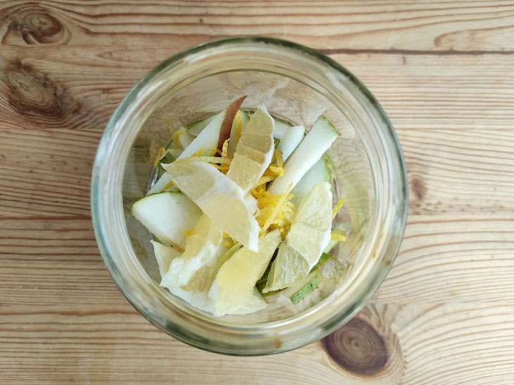 Pear compote for the winter - a simple recipe without the hassle