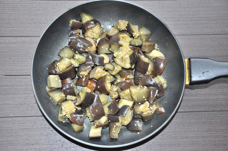 Eggplants in mayonnaise like mushrooms - a tasty and satisfying preparation for the winter