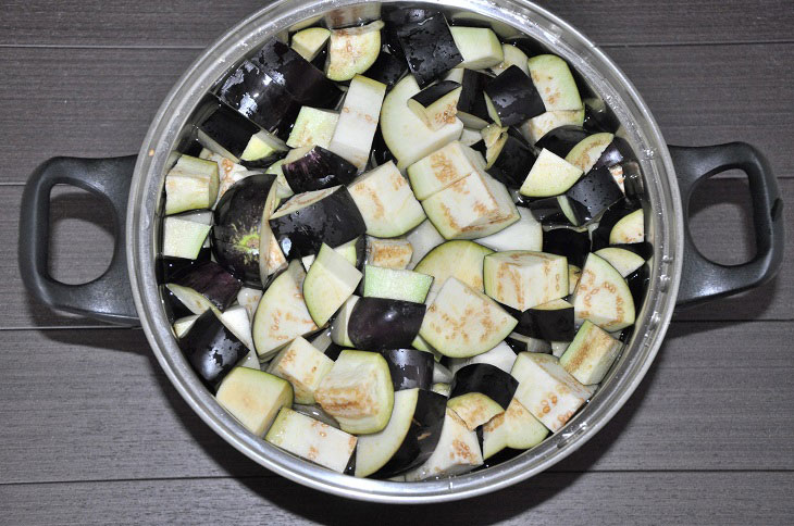 Eggplants in mayonnaise like mushrooms - a tasty and satisfying preparation for the winter