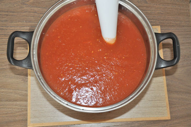 Homemade ketchup for the winter - natural and very tasty