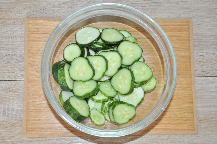 Salad "Taste of Summer" - an interesting and bright preservation