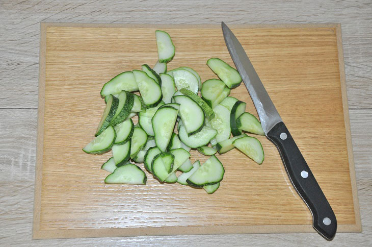 Grandma's cucumber salad - a simple and tasty preservation