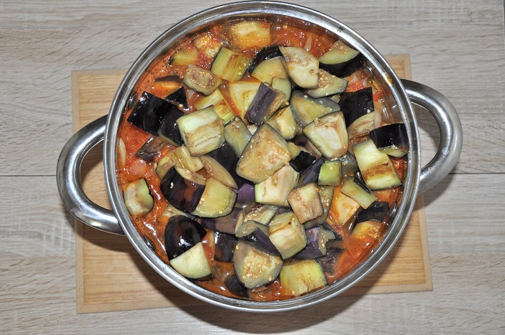 Royal eggplant appetizer for the winter - a tasty and satisfying preparation