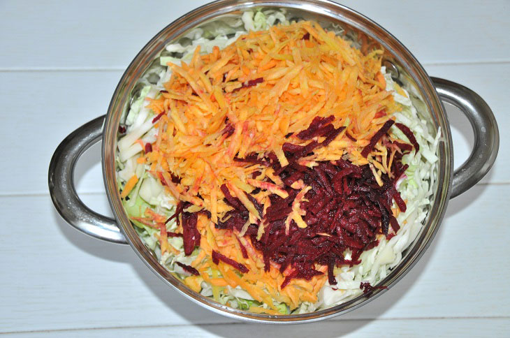 Salad "Vitamin" for the winter - a simple and tasty preparation