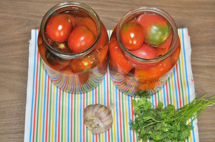 Tomatoes "You will lick your fingers" for the winter - they come out very tasty