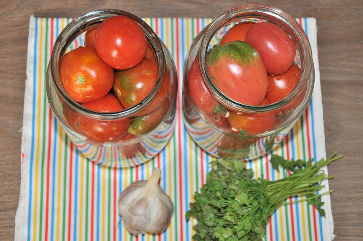 Tomatoes "You will lick your fingers" for the winter - they come out very tasty