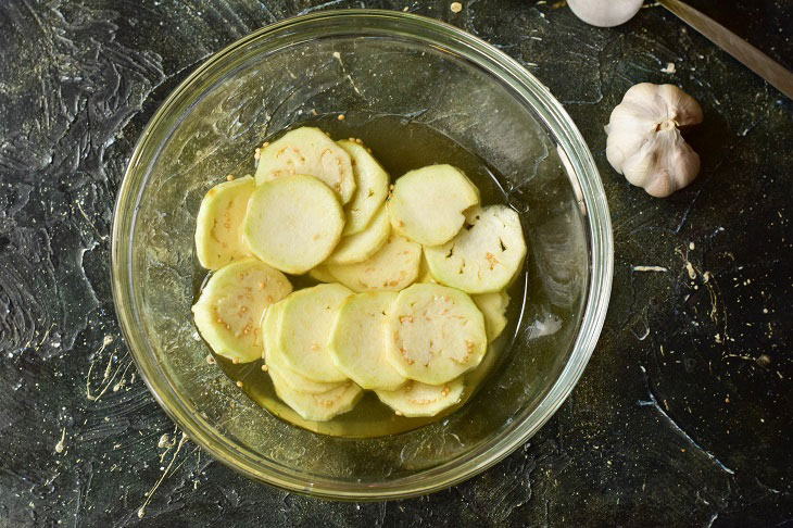 Eggplant slices in Georgian - a delicious snack