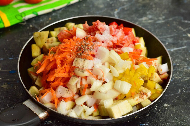 Eggplant caviar for the winter is one of the most popular preparations