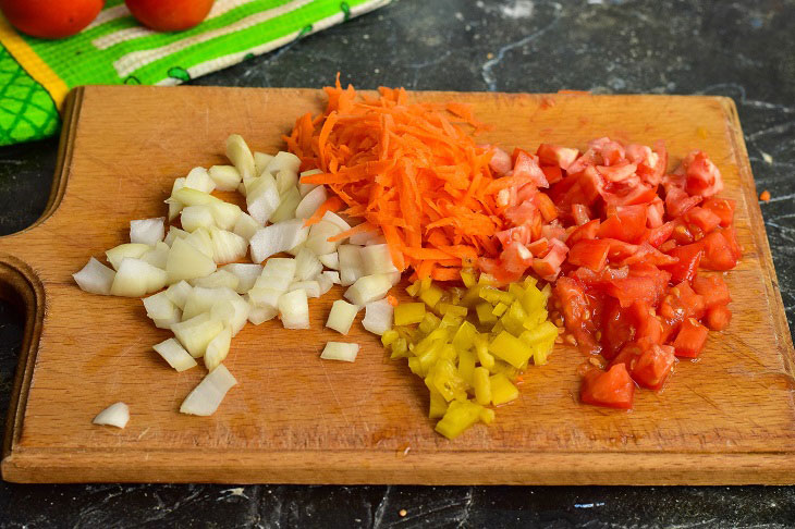 Eggplant caviar for the winter is one of the most popular preparations